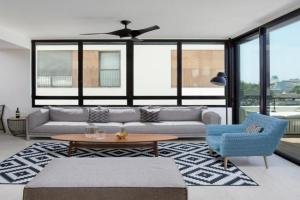 Renovated 3BR Penthouse by HolyGuest, Tel Aviv