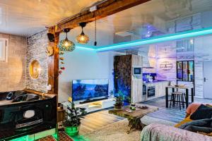 Le Néflier - appart balnéo - SPA romantique pour 2 Guest house, Dijon