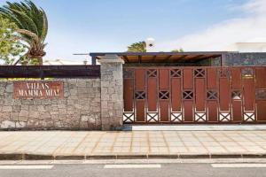 Villa in Marina Rubicon with Pool, Playa Blanca