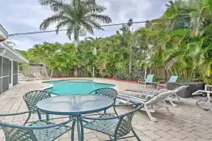 Pelican Nest, Tropical Villa with Pool, Naples