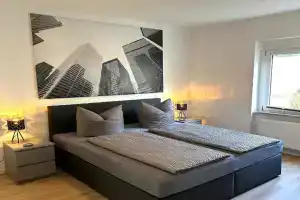 komfortable Ferienwohnung in Halle-Kröllwitz Apartments, Halle an der Saale