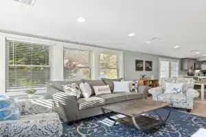 222 W Ashley - Sea Breeze - Minutes to the Ocean and Downtown Guest house, Folly Beach