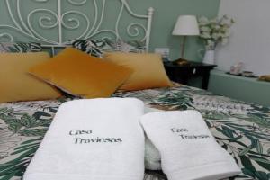 Casa Traviesas, Padron