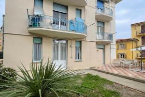 Apartment 8 1-2 by Interhome, Imperia