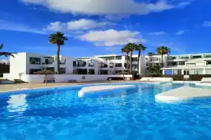 Ailana Suite Vistas al Mar y con Piscina Apartments, Costa Teguise
