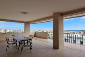 Terrazza Dea Calypso Apartments, Syracuse