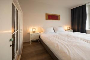 JayBnB - Apartment direkt am Hafen mit Terrasse und UHD TV, Dortmund