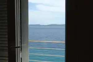 6-pax Apartment ON THE BEACH - TOP Floor, Great sea view, Parking ensured, Mimice