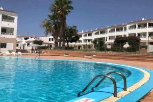 Macarelleta Apartamento con piscina junto la playa, Cala'N Blanes