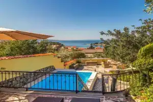 Beautiful Home In With Sauna Guest house, Rab