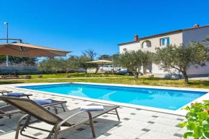 Family friendly house with a swimming pool, Zadar - 19431, Nin