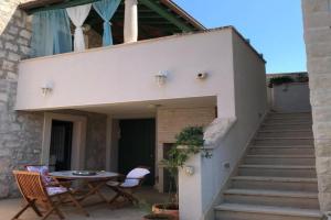 Studio Apartman LENESTA, Bol