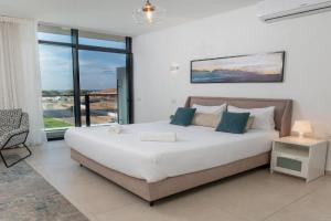 Hi-Yam SeaView Apartments & Suites, Bat Yam