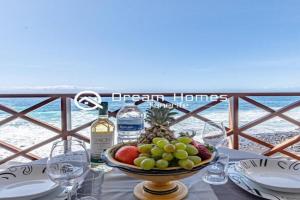 Oceanfront Neptuno Apt by Dream Homes Tenerife Apartments, Puerto de Santiago