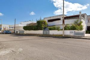 Villino Li Marangi by BarbarHouse, San Foca