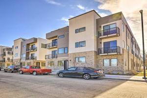 Boise Townhome with Rooftop Deck, 2 Mi to Downtown! Guest house, Boise