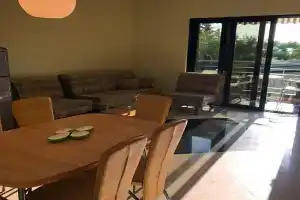 Stan Inlav Apartments, Przno