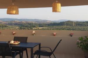 Annas House, Theologos