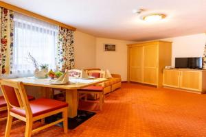 Hotel Garni Tyola, Ischgl
