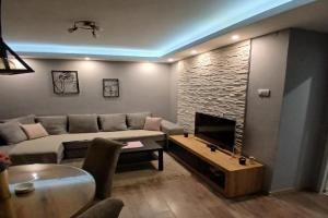 SUNSHINE Apartment, Kraguyevats