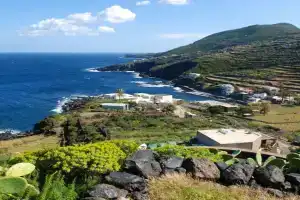 Villa adriana, Pantelleria Village