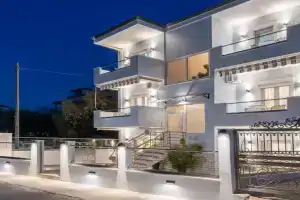 Ninemia Studios, Limenas
