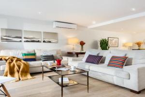 Plaza España, acogedor apartamento con patio, Seville