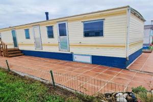 Przytulny domek holenderski z podgrzewanym odkrytym basenem do dyspozycji gości Guest house, Blankenberge