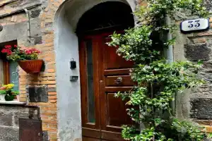 Flat Ghino di Tacco historical centre Apartments, Radicofani
