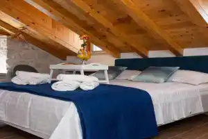 Luxury Rooms Rustic Chic, Split