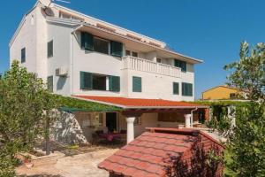 Apartment Irena, Supetar