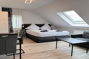 Ferienwohnung Apartment - Free Parking - WiFi - Kitchen, Essen