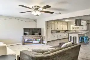 1 Mi to ATandT Stadium Downtown Home Guest house, Arlington
