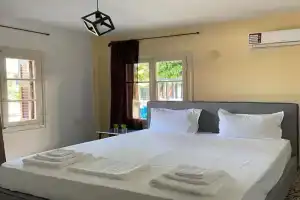 Family apartment with 2 bedrooms to the city center, Kamena Vourla