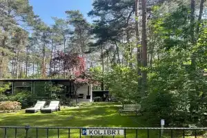 Erholungshaus "Kolibri" direkt inWald See, Haustiere Guest house, Wandlitz