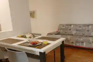 Noemi Miramar Apartments, Trieste