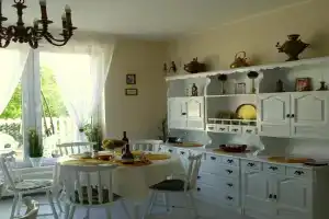 Wagner Apartman, Tata