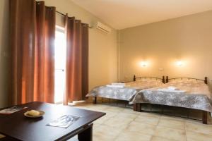 Naos Studios - Private Apartment, Kavos