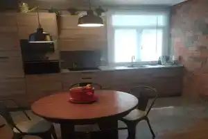 bilbao center apt 90´s PARKING Guest house, Bilbao