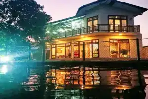Aurora Lagoon Front Villa, Negombo