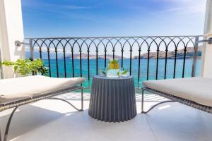 Seafront Apartment, Baska