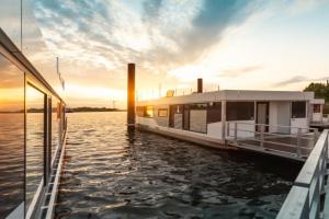 Hausboote am Lankenauer Höft Hotel, Bremen