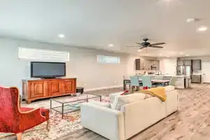 Modern Home, 4 Mi to Downtown! Guest house, Flagstaff