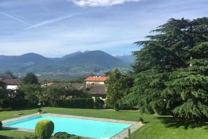 sonnige schicke Ferienwohnung Pienzenau Apartments, Merano
