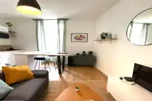 Confortable T2 sur les rives de la Charente Apartments, Angouleme