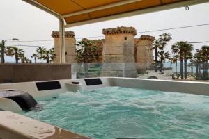 Residenza 4 Colonne CONTEMPORANEA Guest house, Santa Maria al Bagno