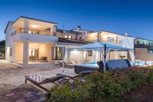 Stunning Home In Guest house, Pula