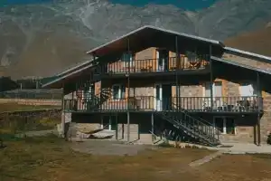 Hotel Dari, Kazbegi