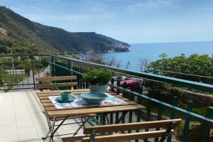 passito rosso Apartments, Corniglia