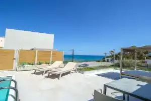 Casa Calma ll, Panormos
